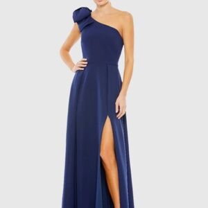 Mac Duggal One shoulder Gown